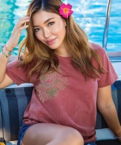 Polynesian Monstera - Paradise Red Dyed Short Sleeve Scoop Neck T-Shirt